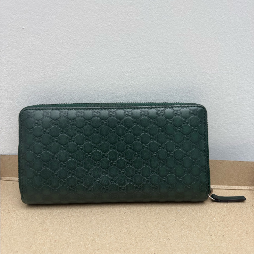 Gucci Guccissima Authentic Green Embossed Leather Wallet